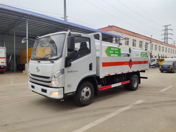 国六跃进C500气瓶运输车