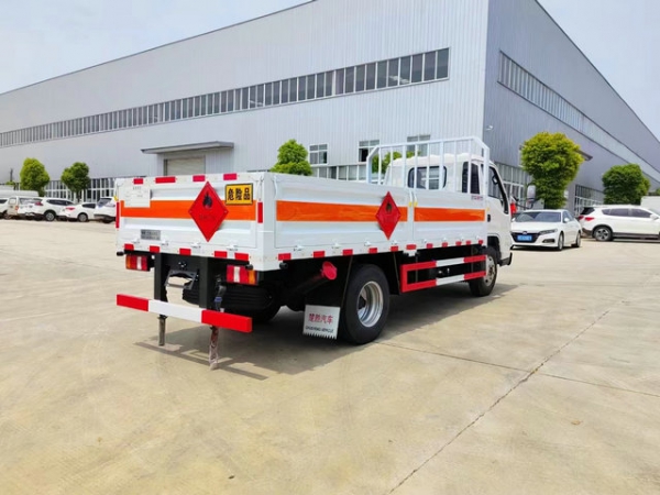 江铃气瓶运输车（蓝牌4.2米）